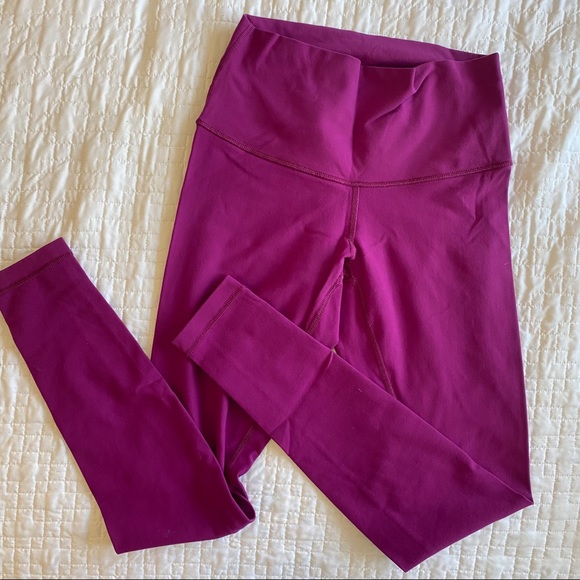 Lululemon Wunder Under Leggings - Picture 2 of 2
